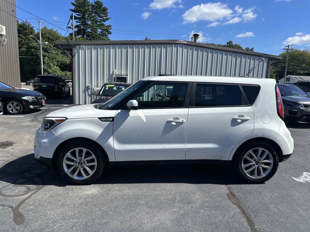 Used 2017 Kia Soul + FWD image 6