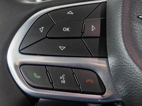 New 2026 Chrysler Pacifica Select AWD/4WD image 29