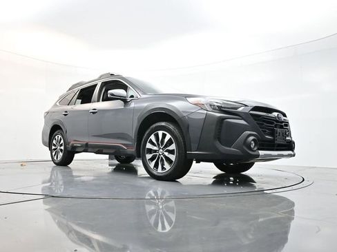 Used 2023 Subaru Outback Touring image 28