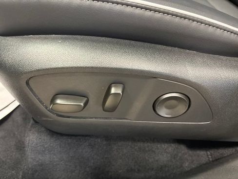 Used 2026 Buick Enclave Preferred FWD image 37