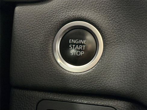 Used 2023 Toyota Tundra Limited w/ Power Package AWD/4WD image 21