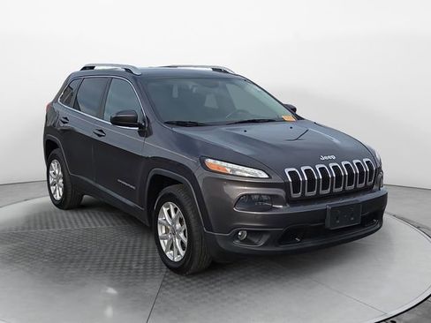 Used 2015 Jeep Cherokee Latitude image 7