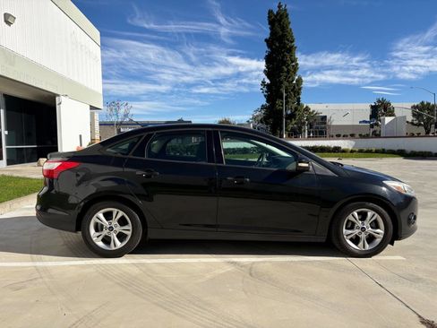 Used 2014 Ford Focus SE image 6