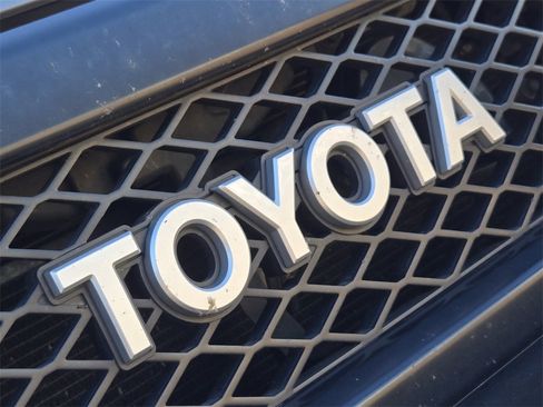 Used 2013 Toyota FJ Cruiser 4WD image 31