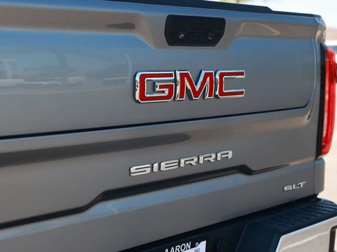 Used 2022 GMC Sierra 1500 SLT w/ SLT Premium Package AWD/4WD image 17