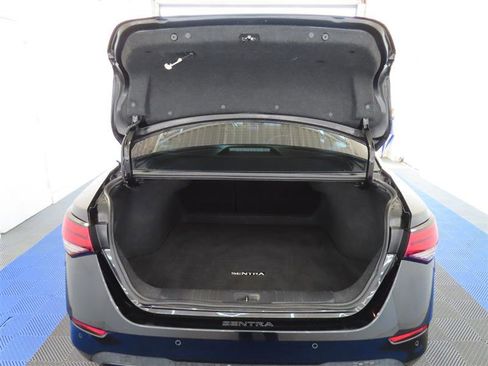 Used 2024 Nissan Sentra S FWD image 12