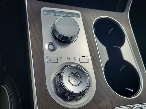 Used 2025 Genesis GV80 3.5T Prestige image 15