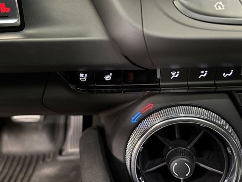 Used 2022 Chevrolet Camaro ZL1 RWD image 29