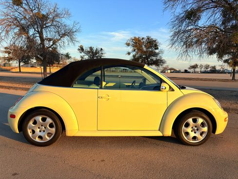 Used 2003 Volkswagen Beetle GLS image 17