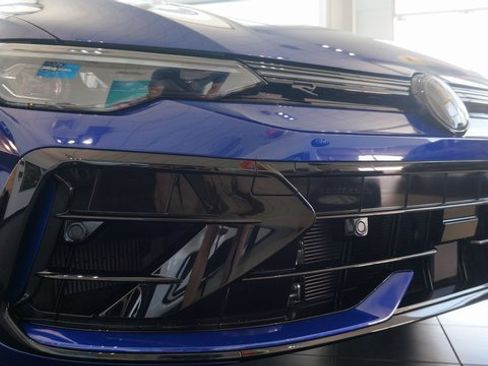 New 2025 Volkswagen Golf R Black Edition image 28