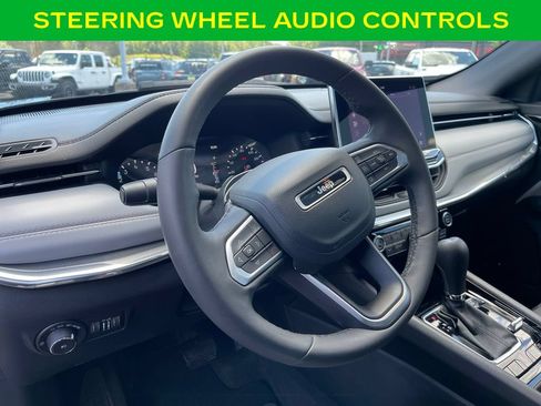 Used 2023 Jeep Compass Limited w/ Sun and Sound Group AWD/4WD image 16