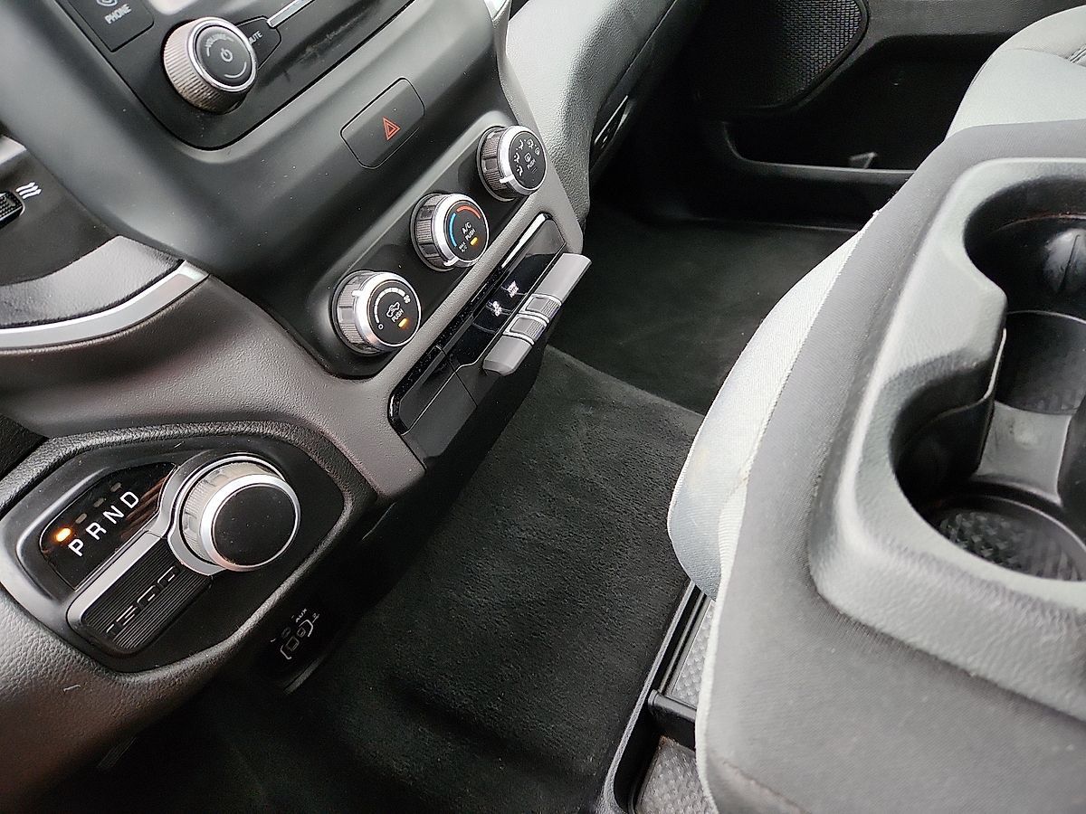 Used 2022 RAM 1500 Big Horn RWD image 12