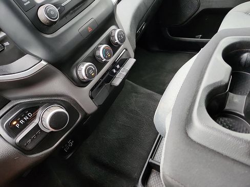 Used 2022 RAM 1500 Big Horn RWD image 12