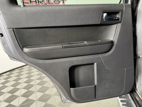 Used 2010 Ford Escape Limited AWD/4WD image 37