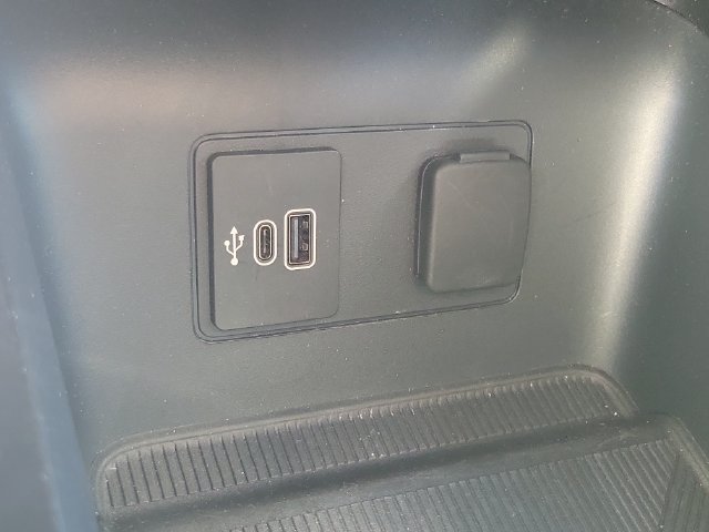 Used 2026 Ford Explorer Active RWD image 10