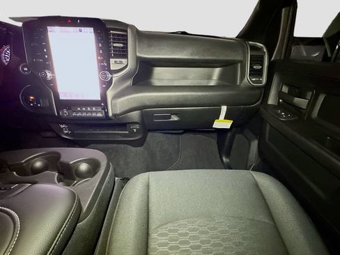 New 2026 RAM 3500 Tradesman AWD/4WD image 27