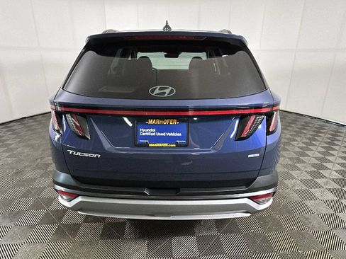 Certified 2025 Hyundai Tucson SEL AWD/4WD image 4