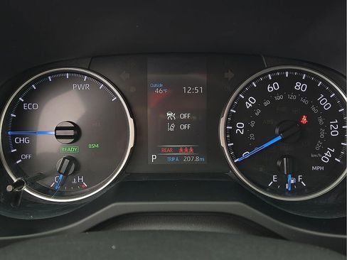 Used 2022 Toyota RAV4 XLE image 19