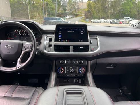 Used 2021 Chevrolet Suburban RST image 16