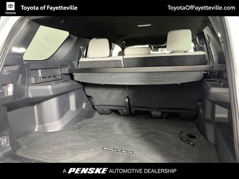 Certified 2025 Toyota 4Runner SR5 AWD/4WD image 8