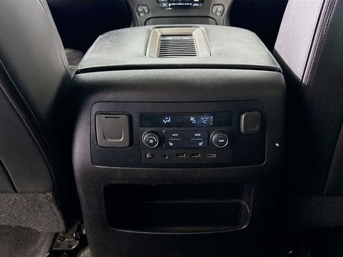 Used 2019 GMC Yukon Denali w/ Denali Ultimate Black Edition AWD/4WD image 28
