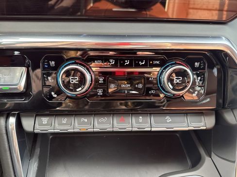 New 2026 GMC Sierra 2500 Denali Ultimate AWD/4WD image 33