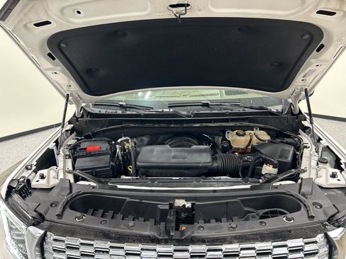 Used 2022 GMC Yukon XL Denali image 35