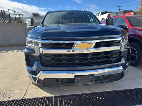 Used 2022 Chevrolet Silverado 1500 LT w/ All Star Edition Plus image 2