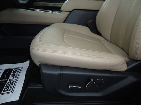 Used 2023 Ford Expedition Max Limited image 26