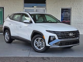 New 2025 Hyundai Tucson SE image 1