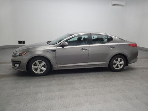 Used 2015 Kia Optima LX FWD image 2