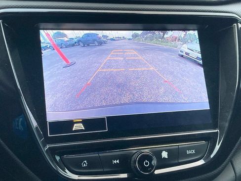 Used 2021 Chevrolet TrailBlazer RS w/ Technology Package FWD image 24
