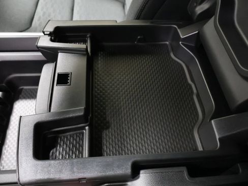 New 2026 RAM 1500 4x4 Crew Cab image 24