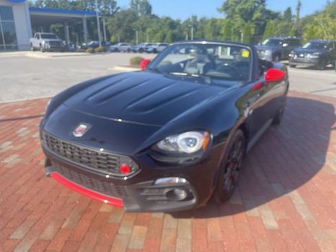 Used 2020 FIAT 124 Spider Abarth w/ Convenience Group RWD image 1