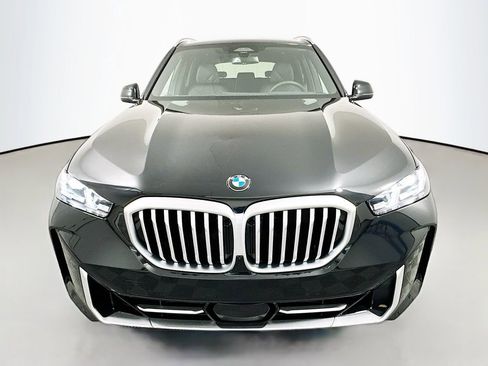 New 2026 BMW X5 xDrive40i w/ Climate Comfort Package image 2