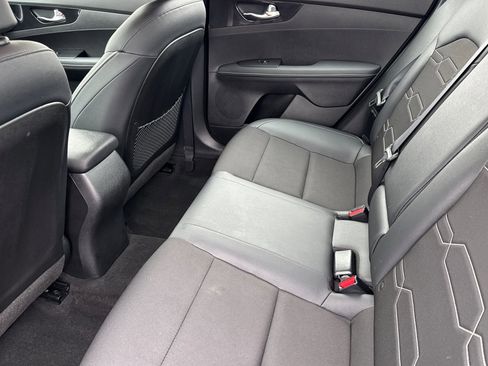 Used 2023 Kia Forte GT-Line image 12