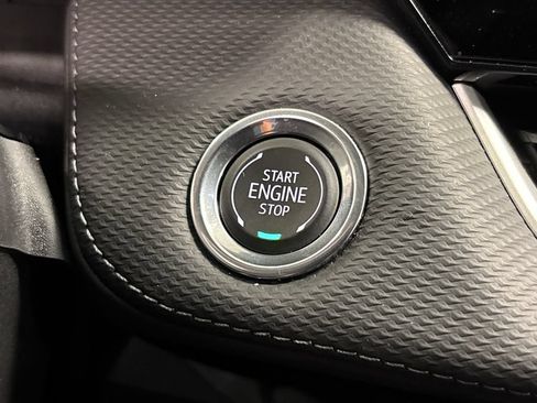 Used 2026 Chevrolet Equinox LT FWD image 39