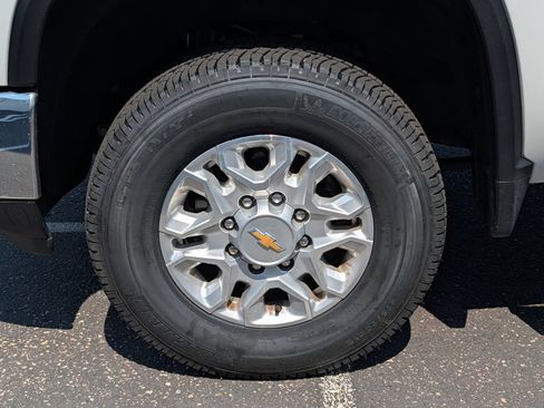 Used 2025 Chevrolet Silverado 2500 LTZ w/ LTZ Convenience Package AWD/4WD image 14