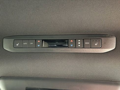 New 2026 Toyota Sienna Platinum image 22