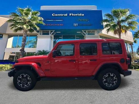 Certified 2025 Jeep Wrangler Unlimited Sahara AWD/4WD image 8