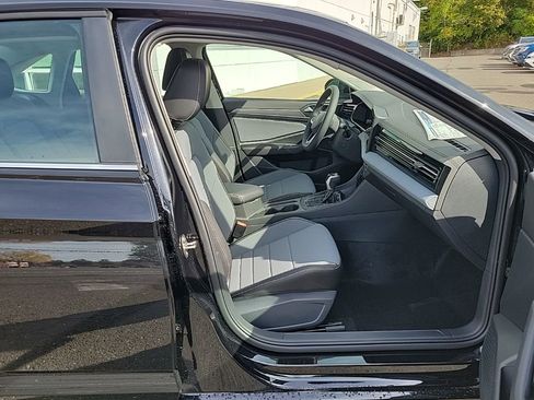 New 2026 Volkswagen Jetta SE image 42