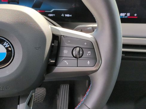 Used 2025 BMW iX M60 image 20