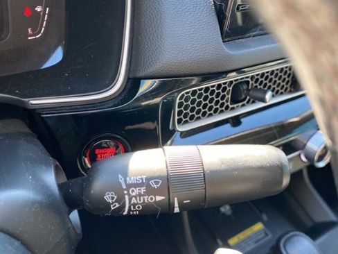 Used 2023 Honda Civic Touring image 31