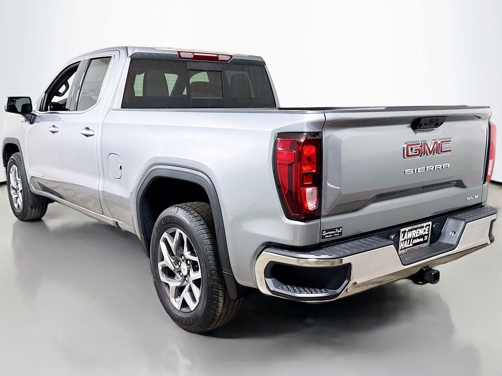 New 2026 GMC Sierra 1500 SLE w/ Preferred Package RWD image 3