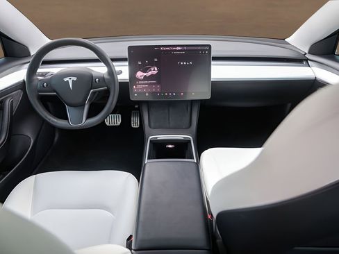 Used 2021 Tesla Model 3 Performance AWD/4WD image 22