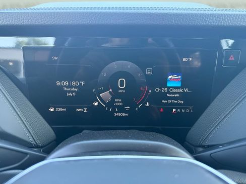 Used 2025 GMC Yukon XL Denali AWD/4WD image 14