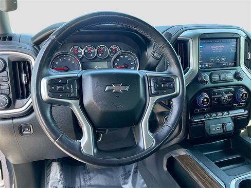 Used 2021 Chevrolet Silverado 1500 LT Trail Boss w/ Bed Protection Package image 11