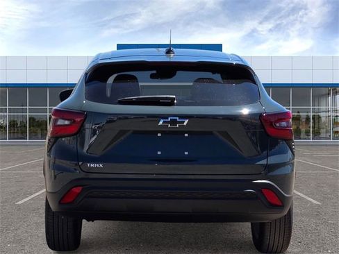 New 2026 Chevrolet Trax LS w/ LS Convenience Package image 6