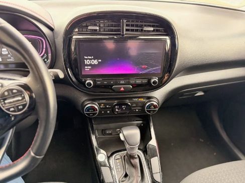 Used 2023 Kia Soul GT-Line FWD image 21