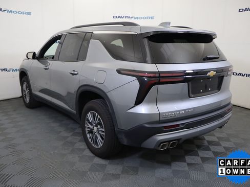 Used 2026 Chevrolet Traverse LT AWD/4WD image 10